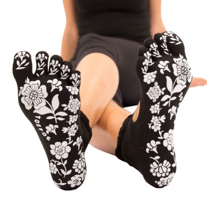 toe-socks-yoga-pilates-anti-slip-serene-ankle-black-2